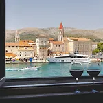 Готель Heritage Sikaa Трогір
