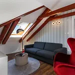 Готель Heritage Sikaa Трогір