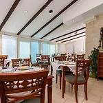 Heritage Sikaa 4* Трогір