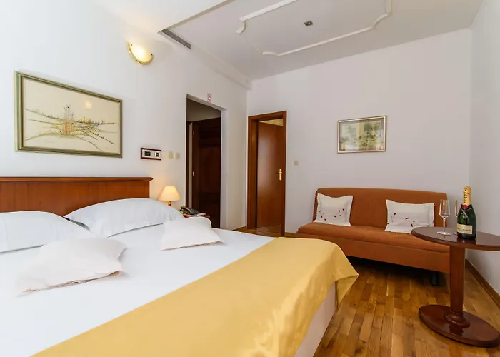 Hotel Heritage Sikaa