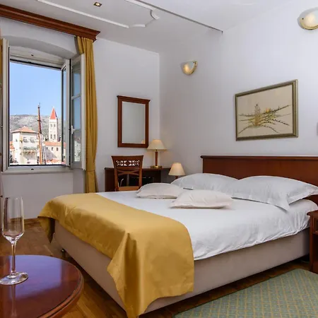 Otel Heritage Sikaa Trogir