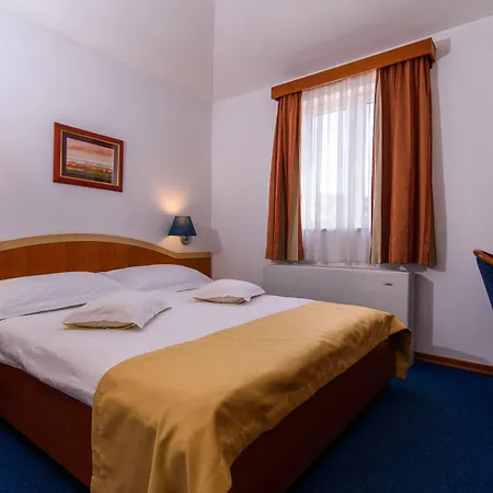Heritage Sikaa 4* Trogir