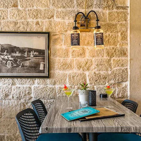 Hotel Heritage Sikaa