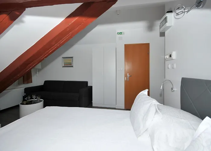 Heritage Sikaa Hotel 4*